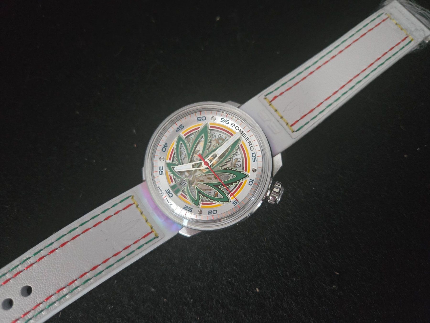 Bomberg Uhren: Bomberg BB-01 Automatic CBD White – Neu (gemäss Beschreibung) aus Chabrey von Horology 1