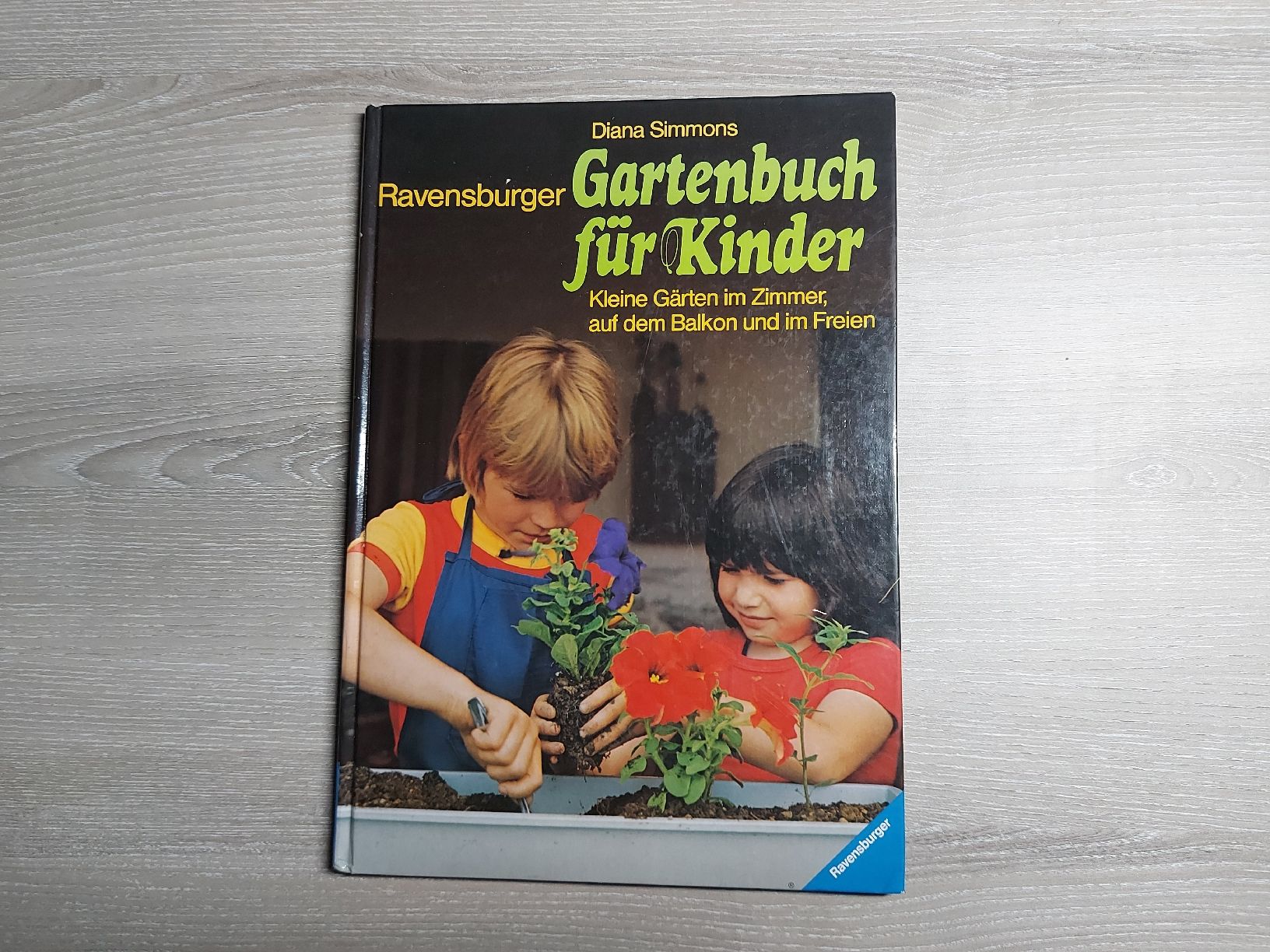 Livres: Gartenbuch für Kinder  – D'occasion à Bern par Bernaro