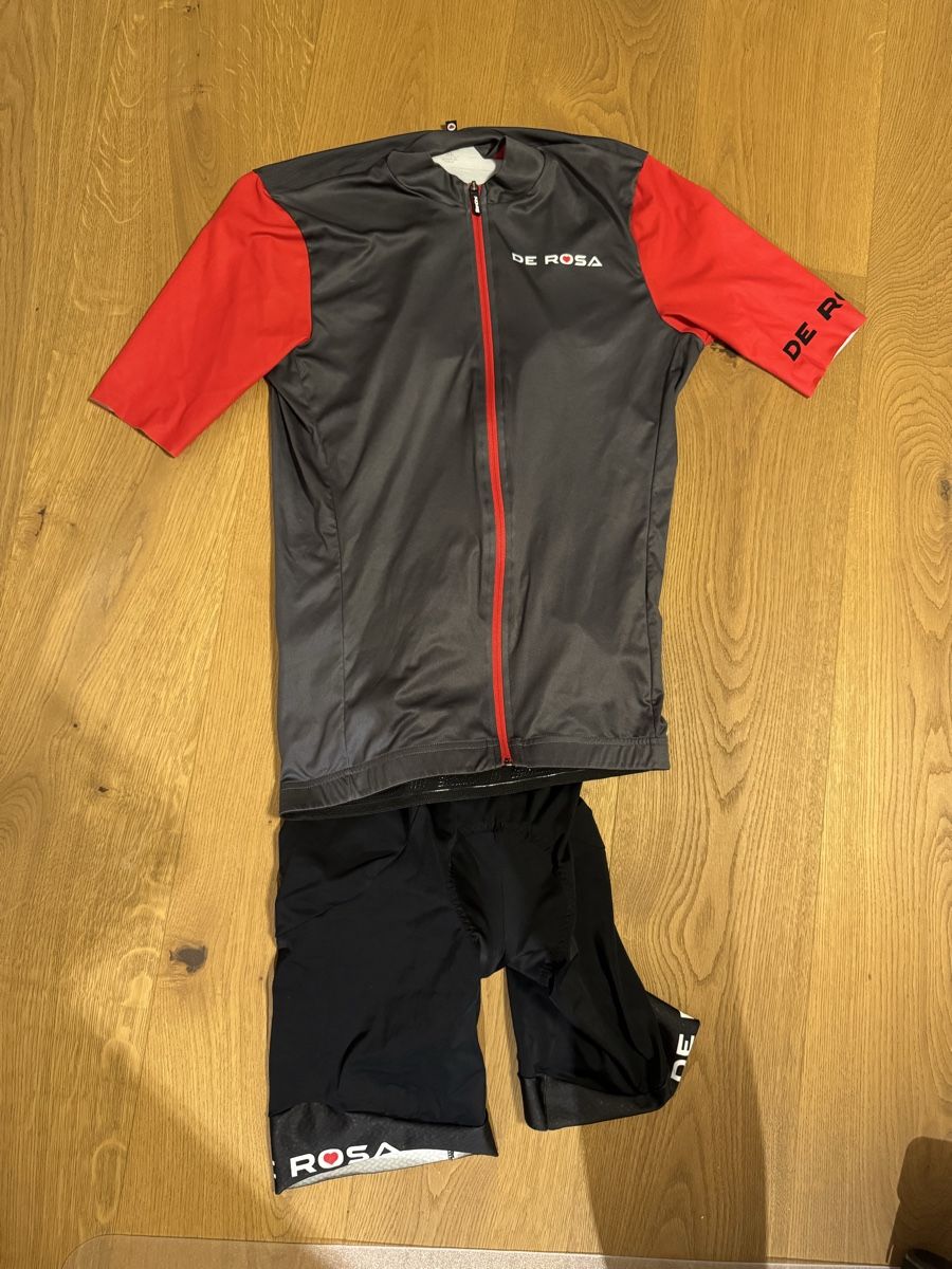 Lotti di vestiti: De Rosa Rennrad Trikot + Shorts – Usato da Grüningen venduto da Jimmy20