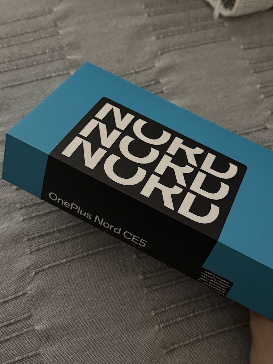 OnePlus Telefoni cellulari / Smartphones: ONE PLUS Nord CE5 Handy – Nuovo e nell'imballaggio originale da Grenchen venduto da zeluush 1