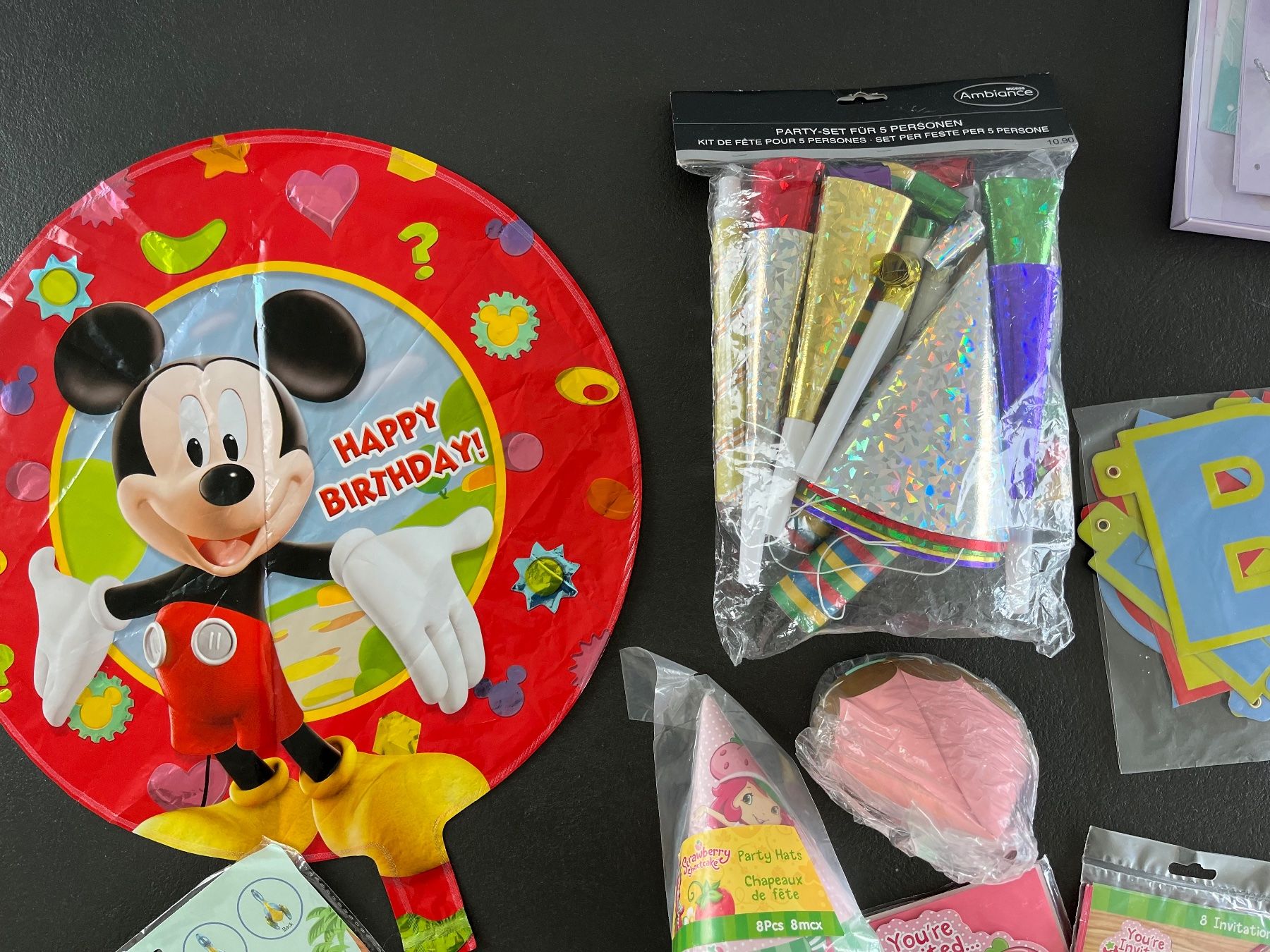 Tutte le decorazioni: Party Mega-Pack Deko vieles NEU – Nuovo e nell'imballaggio originale da Zollikofen venduto da spunk65 7