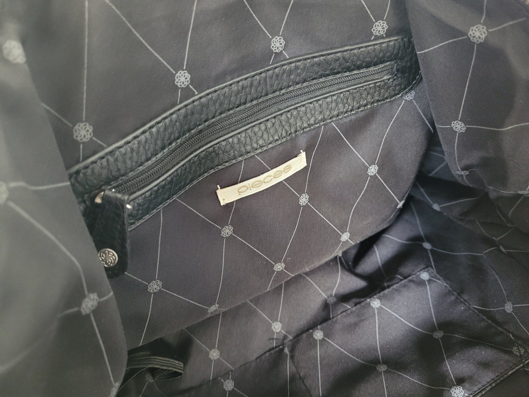 Borse da donna: Schwarze Tasche Shopper – Usato da Aarburg venduto da NDK 4