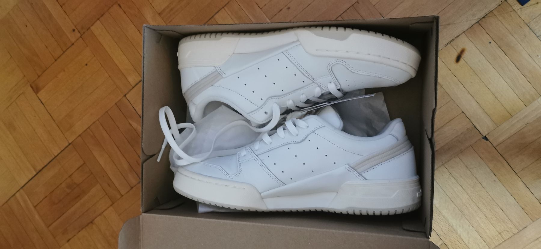 Adidas Scarpe da uomo: Adidas 44 – Nuovo e nell'imballaggio originale da Genève venduto da vins50