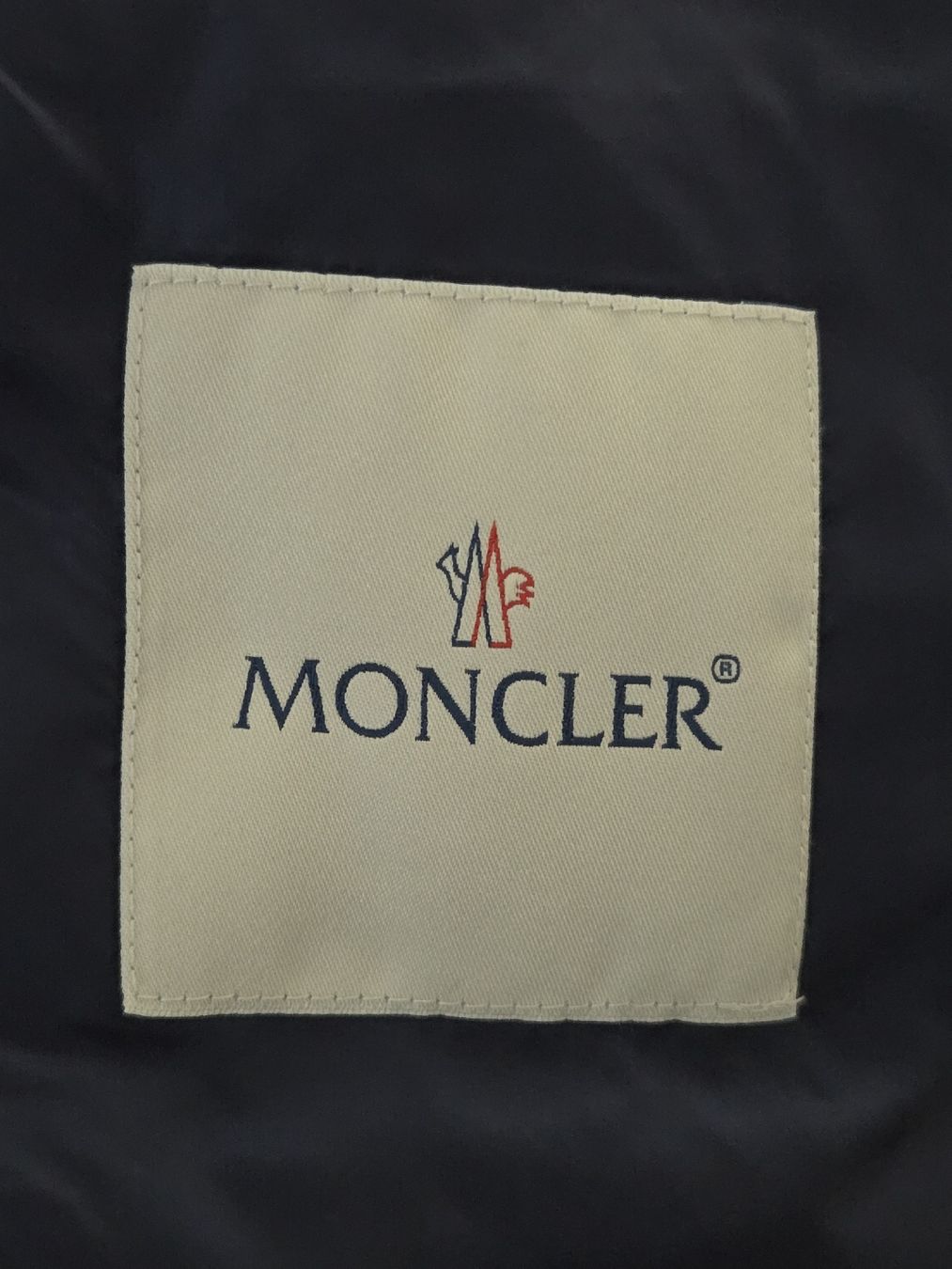 Moncler Gilet & Giacche senza maniche: Moncler, schöne Weste, Gilet – Nuovo (secondo la descrizione) da Wiesendangen venduto da Sinhuk 4