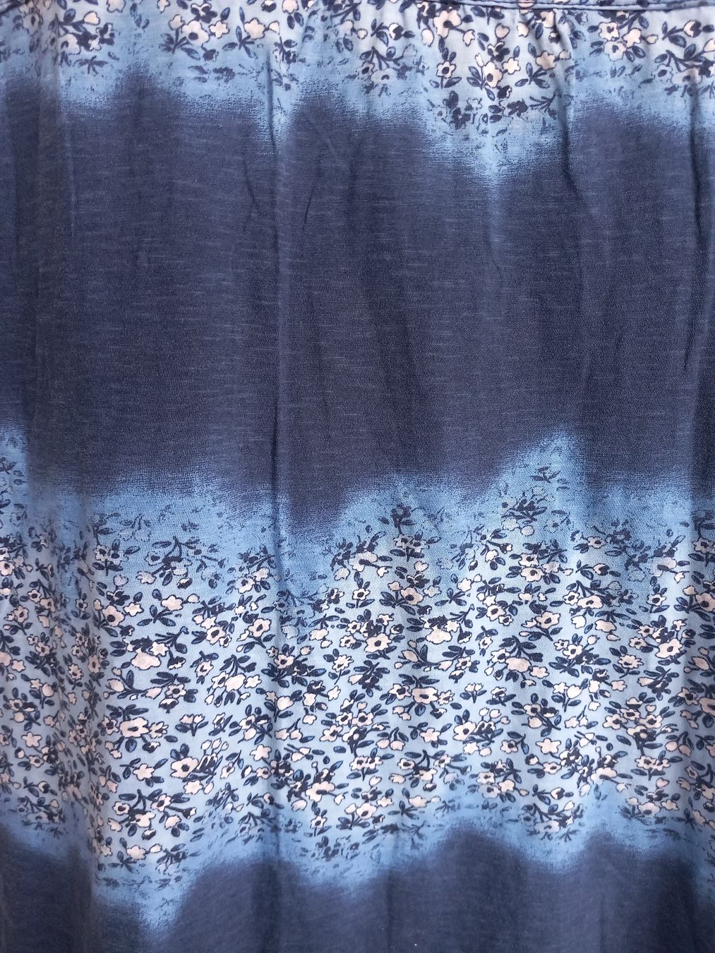 Vestiti: Robe / Tunique à bretelles bleue à fleurs – Usato da Faoug venduto da per_kp6r 3