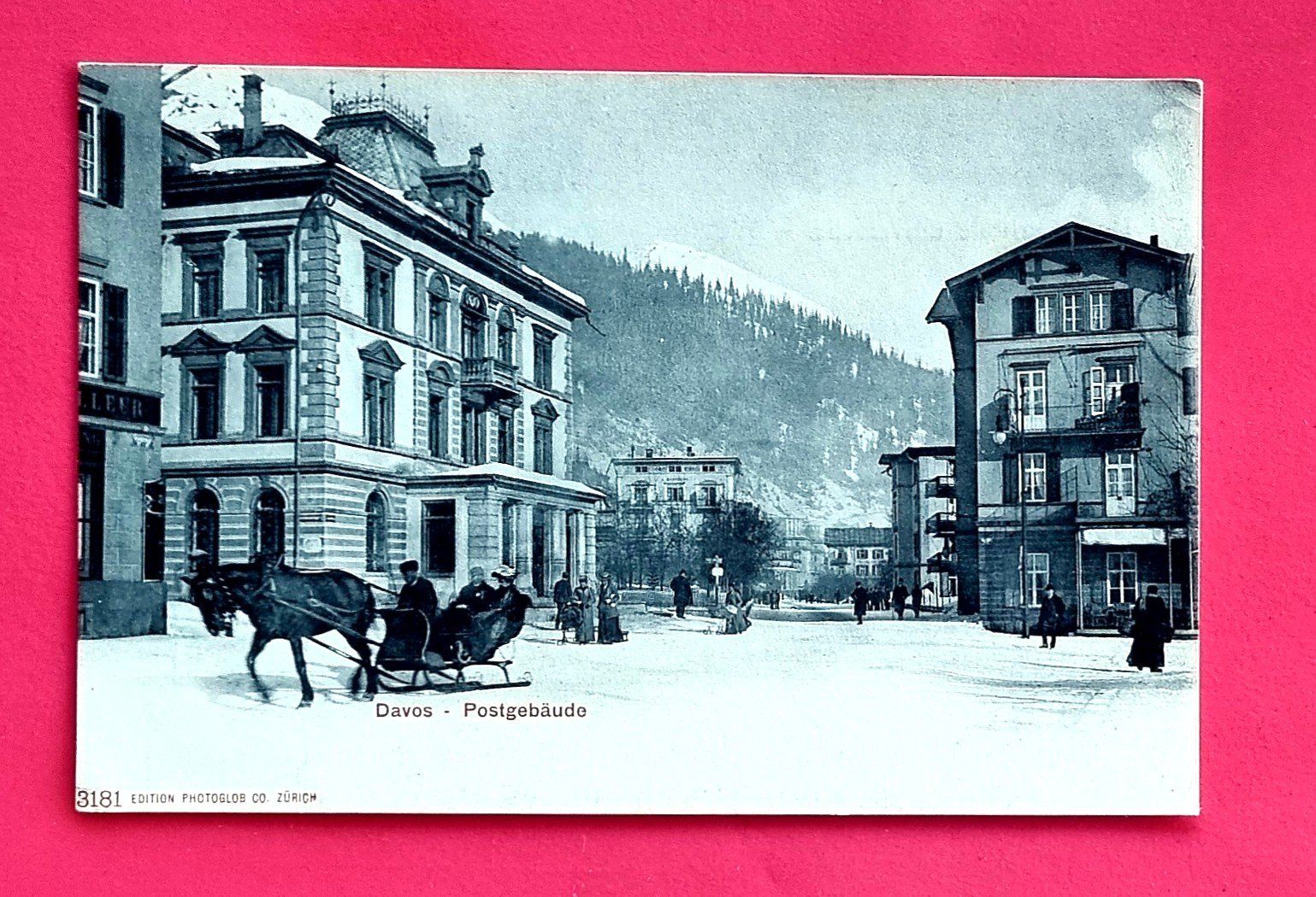 Cartoline postali: Davos - Dorfpartie mit Postgebäude – Usato da Rothrist venduto da RROENK
