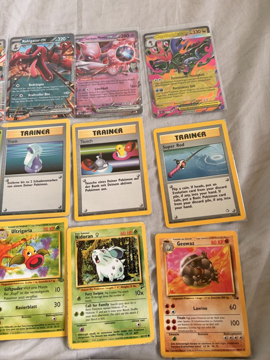 Pokémon Carte collezionabili: Grosse Pokemon Sammlung ca500-1000 Karten  – Nuovo (secondo la descrizione) da Seelisberg venduto da Ernst_Tr 3