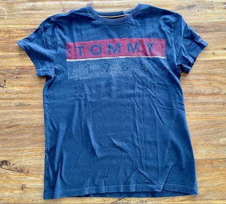 schönes T-Shirt Tommy Hilfiger