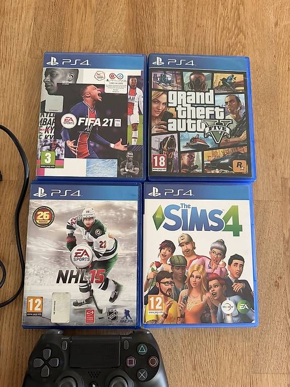 Console: Playstation 4 inkl 3x Controller & 4 Spiele – Usato da Rapperswil SG venduto da msc_87j2 2