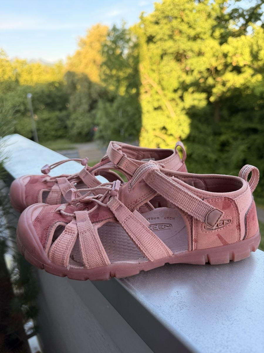Keen Scarpe per ragazze: Keen Namuk Sandalen – Usato da Luzern venduto da vanessavv