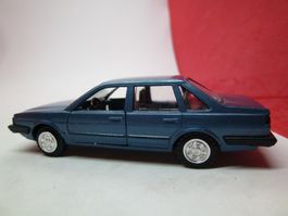 VW Santana - blau - alt von CONRAD - made in Germany - schön