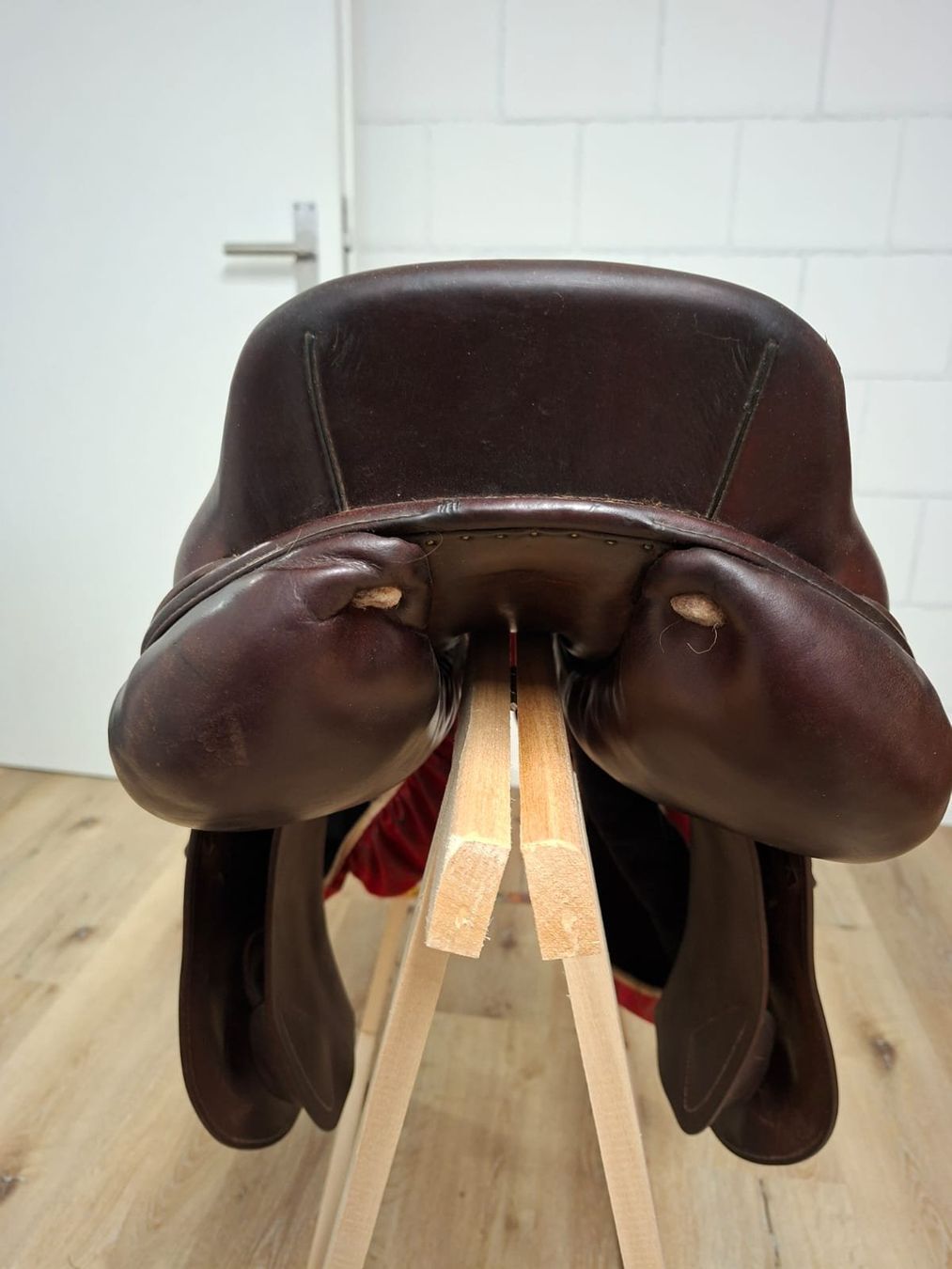 Sattel & Sattelzubehör: CWD Springsattel – Gebraucht aus Aarberg von pointball 5