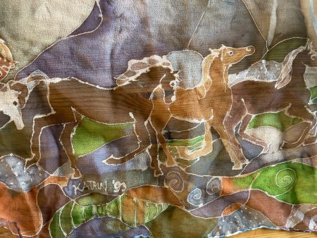 Seiden-Chiffontuch (Foulard) handbemalt mit Pferdemotiv