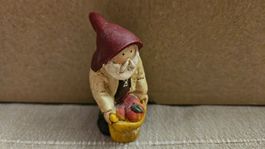 Statuina gnomo Harvest con cesto di frutta