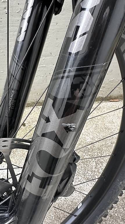 Specialized Biciclette: Specialized Turbo Levo Expert Carbon 2022 / S3 (165-180cm) – Usato da Winterthur venduto da Tommelly 2