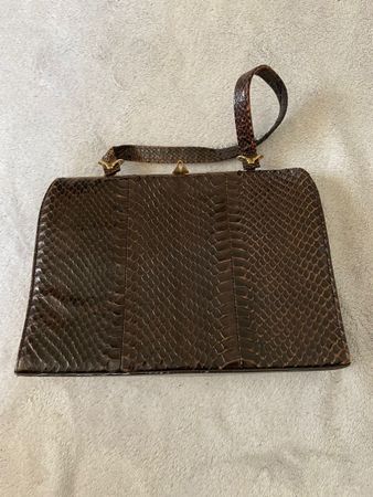 Sac à main vintage Adrian Gold, cuir exotique marron.