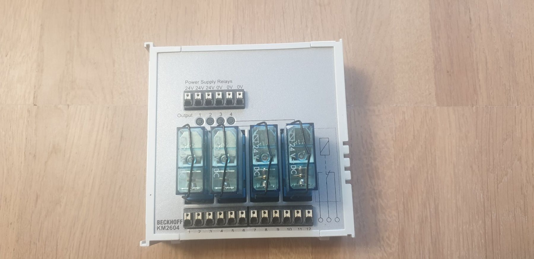 Beckhoff Componenti elettronici: Beckoff Relaismodul KM2604 – Usato da Rapperswil BE venduto da SF-15