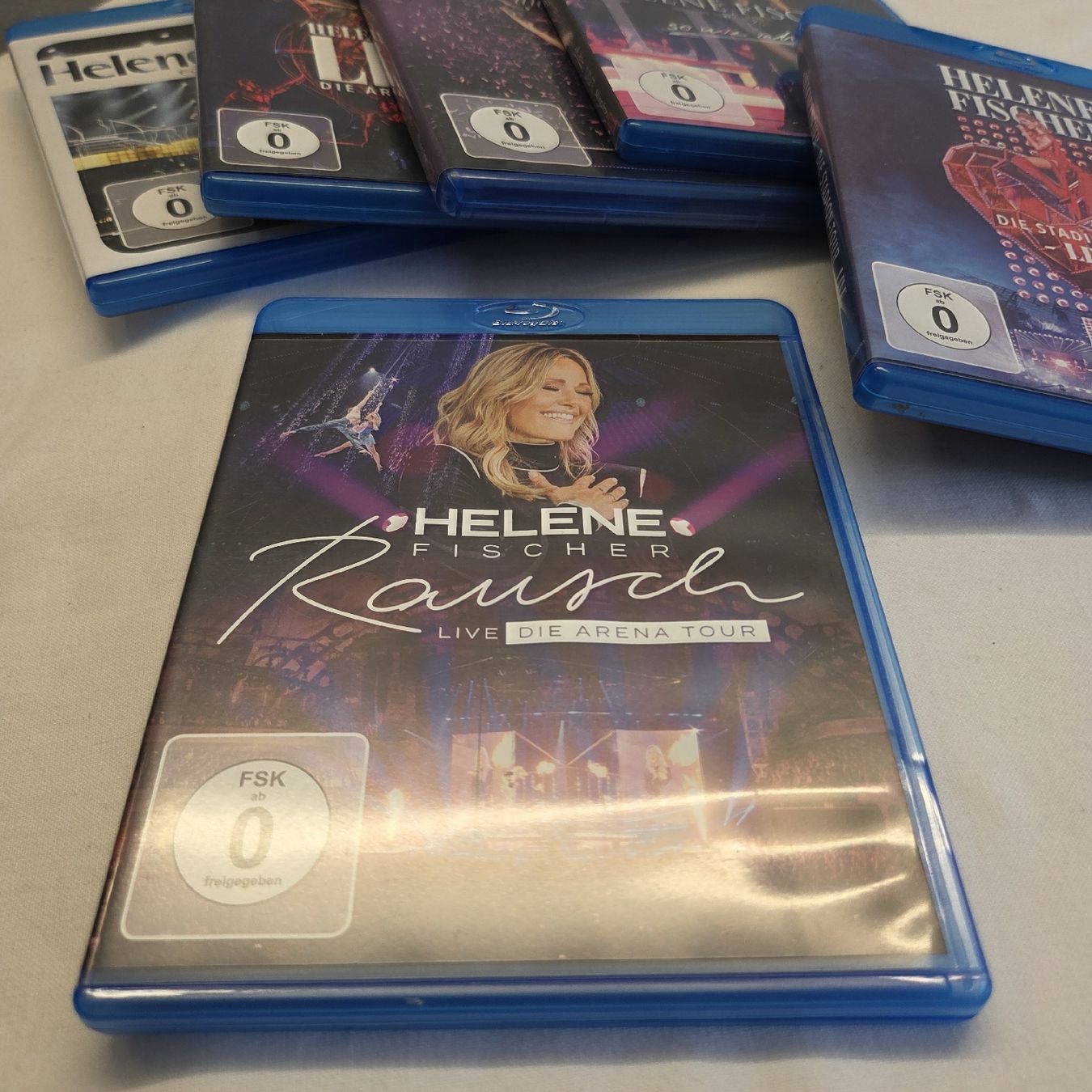 Alle DVDs: 6x Helene Fischer Blu-ray Konzerte – Gebraucht aus Stans von Ducati16 7