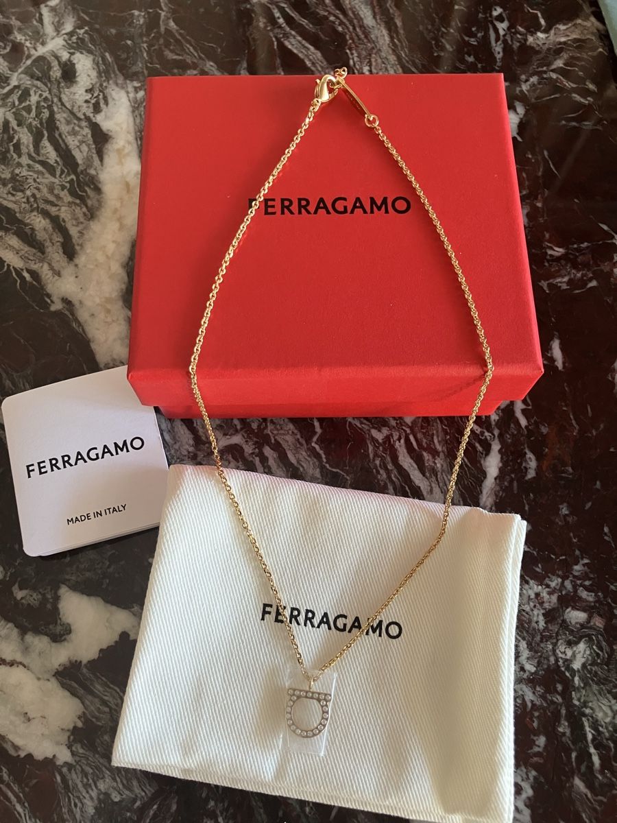 Altri gioielli: FERRAGAMO necklace – Nuovo e nell'imballaggio originale da sion venduto da orchikorchik 1