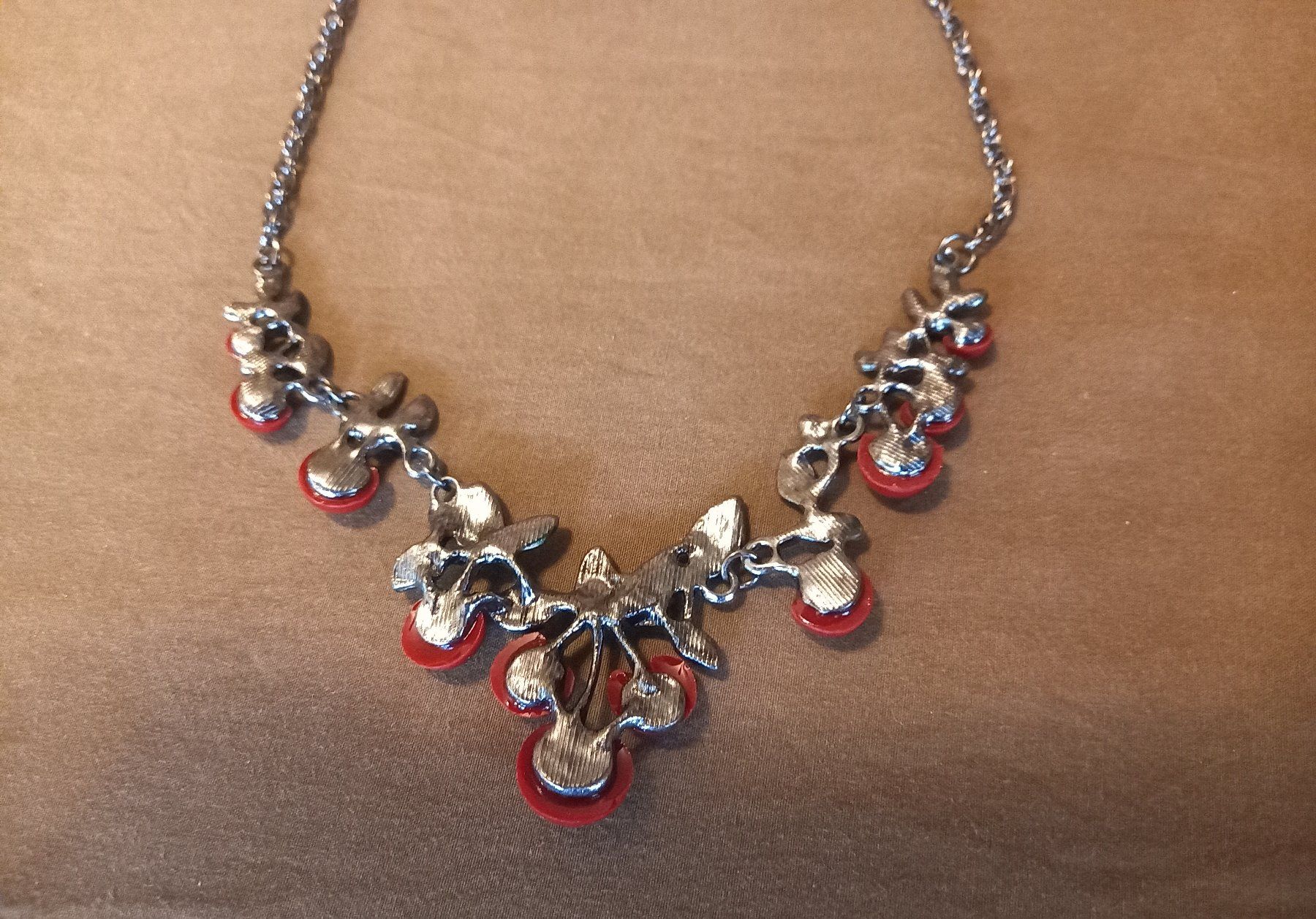 Ketten: Kirschen Retro Halskette - Collier Retro de cerises – Neu und originalverpackt aus Bussigny von NATURALO 1