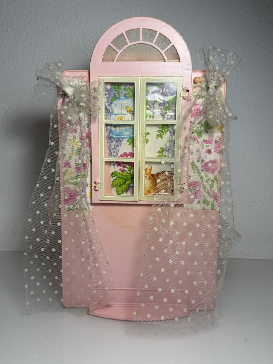 Bambole: BARBIE VINTAGE BEDROOM 1993 – Usato da Bedano venduto da VBimby