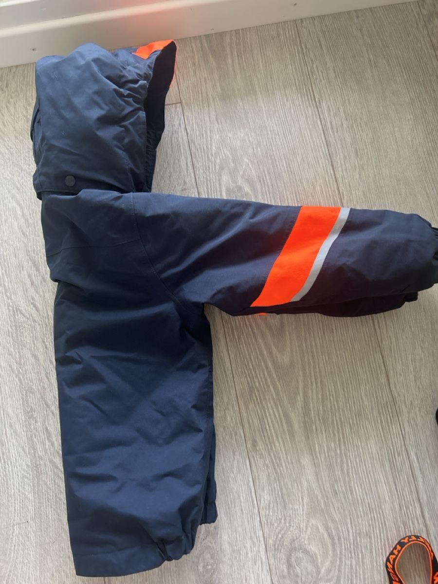 Helly Hansen Vestes & Manteaux: Helly Hansen Jacket Blue Size 116/6 Used – D'occasion à Zürich par ThePicker 2