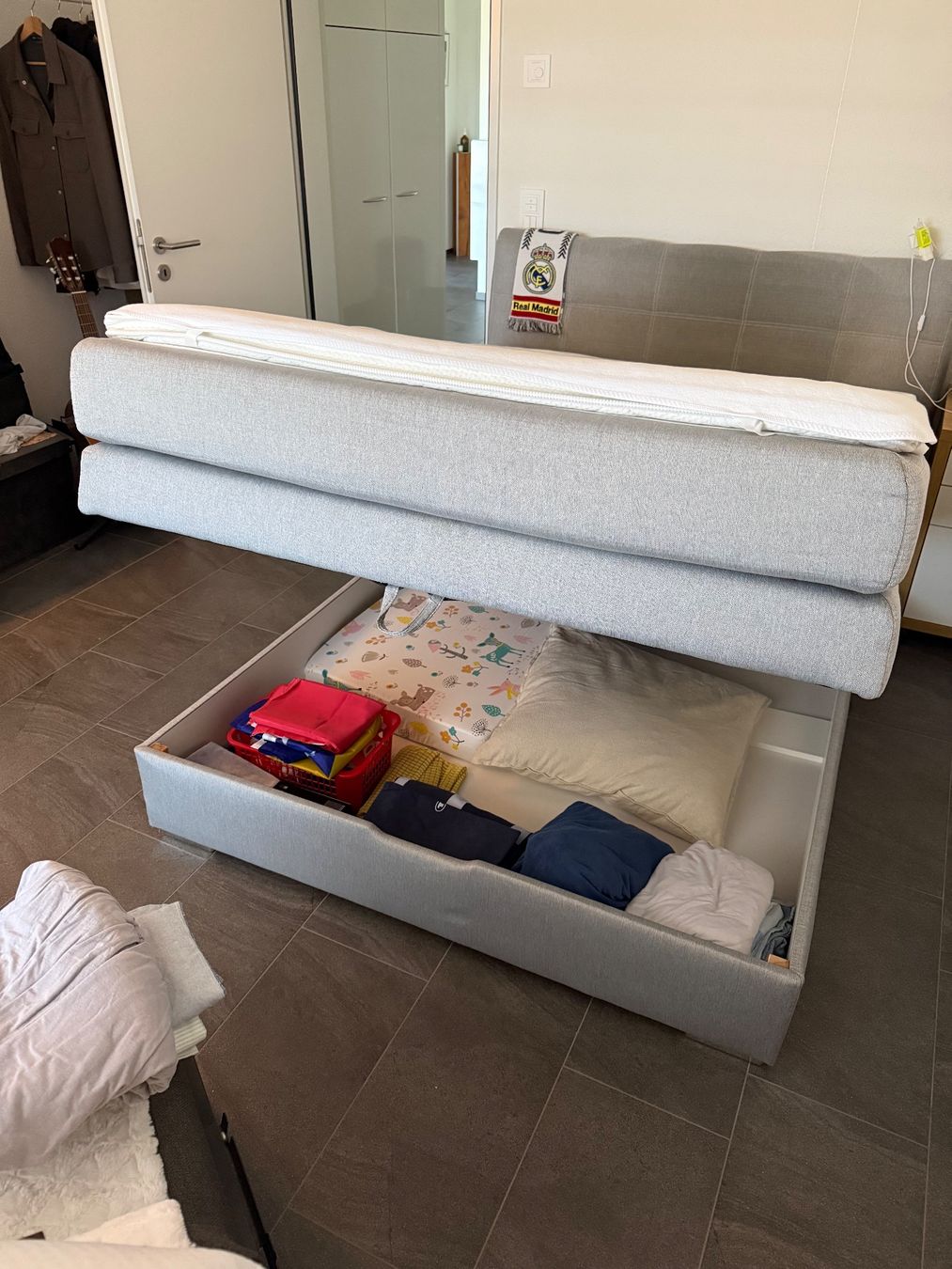 Letti: Boxspringbett mit Molton und Topper – Usato da Tagelswangen venduto da edi_vjz9 1