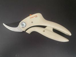 Baumschere Fiskars P57
