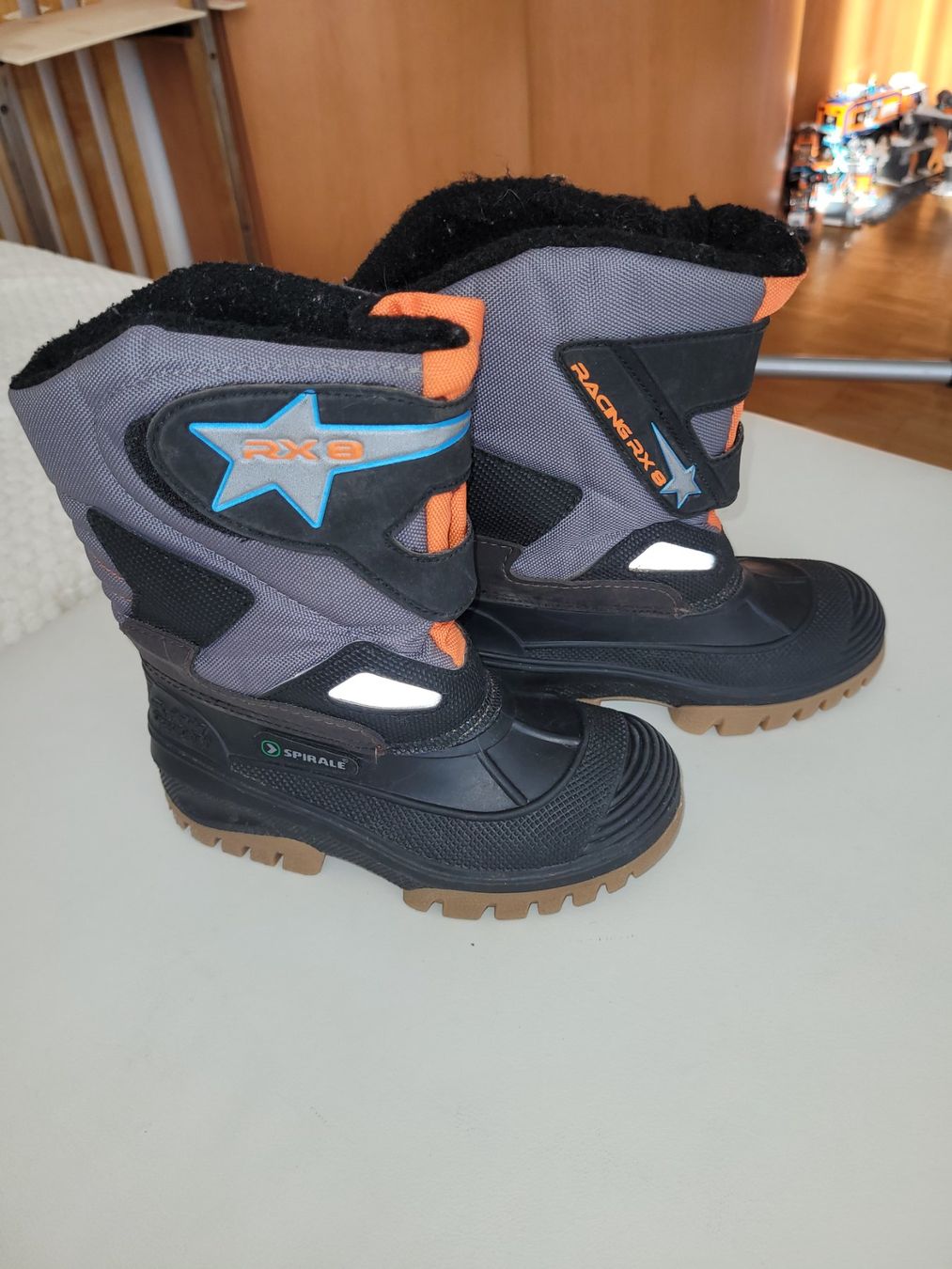 Schuhe für Jungen: Winterstiefel Grösse 28 – Gebraucht aus Uster von Gabi64 1