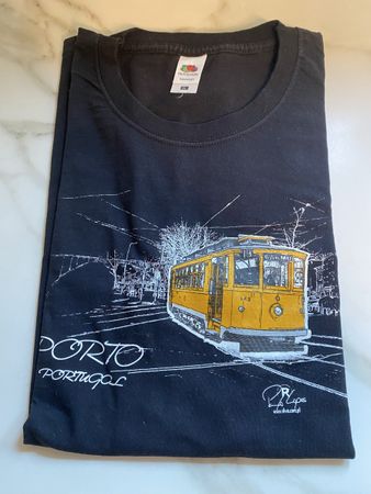 T-Shirt Porto Tram XL NEU, ungetragen, aber gewaschen.