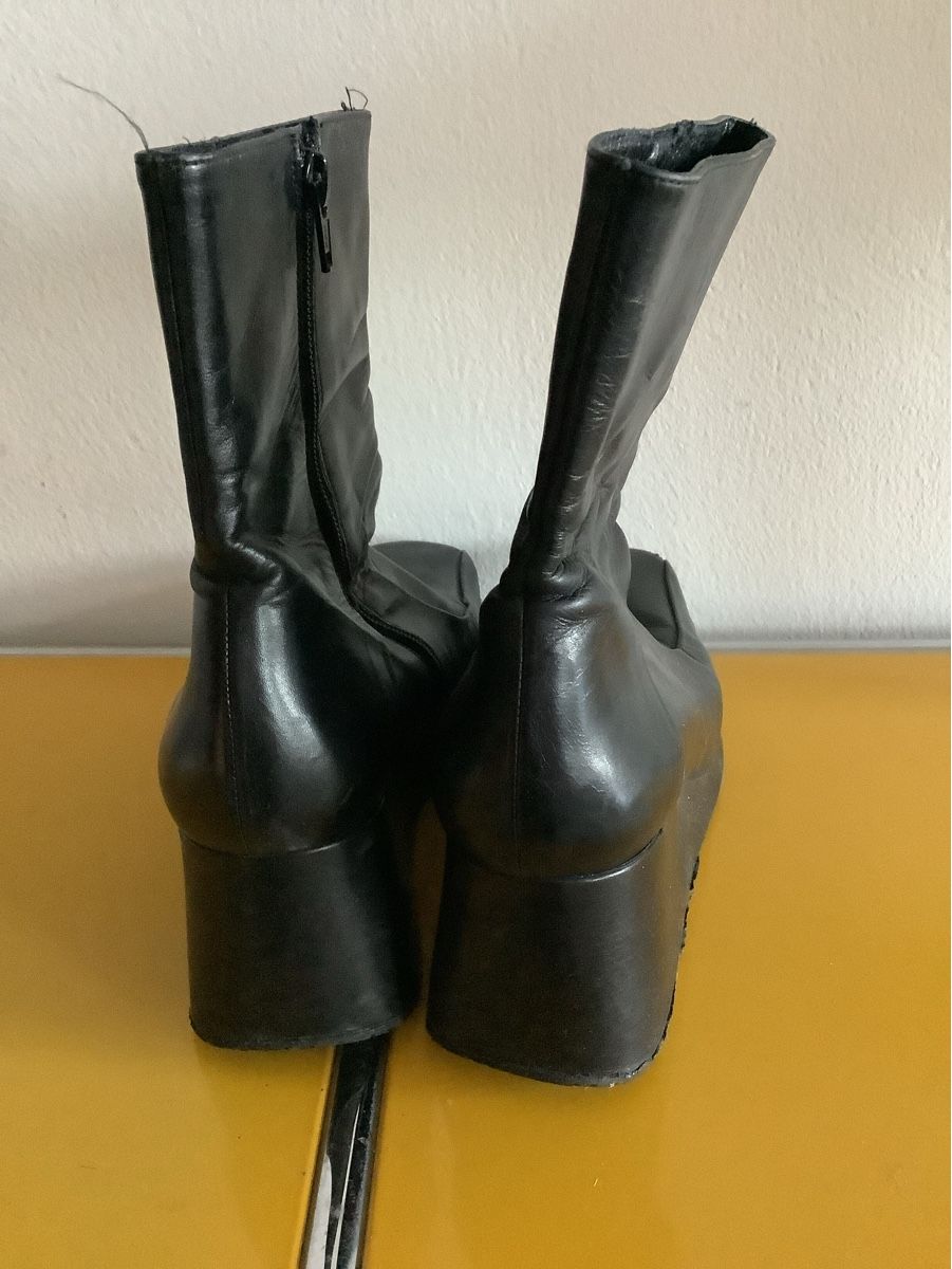Scarpe da donna: Stephane Kelian Paris Vintage Boots Square Toe 40 – Usato da Stäfa venduto da loveforeverlove 2