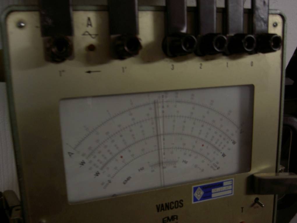 Misurare: Messgerät VANCOS  von EMA analoges Messinstrument Drehstrom – Difettoso da Hinterkappelen venduto da atomschnee 3