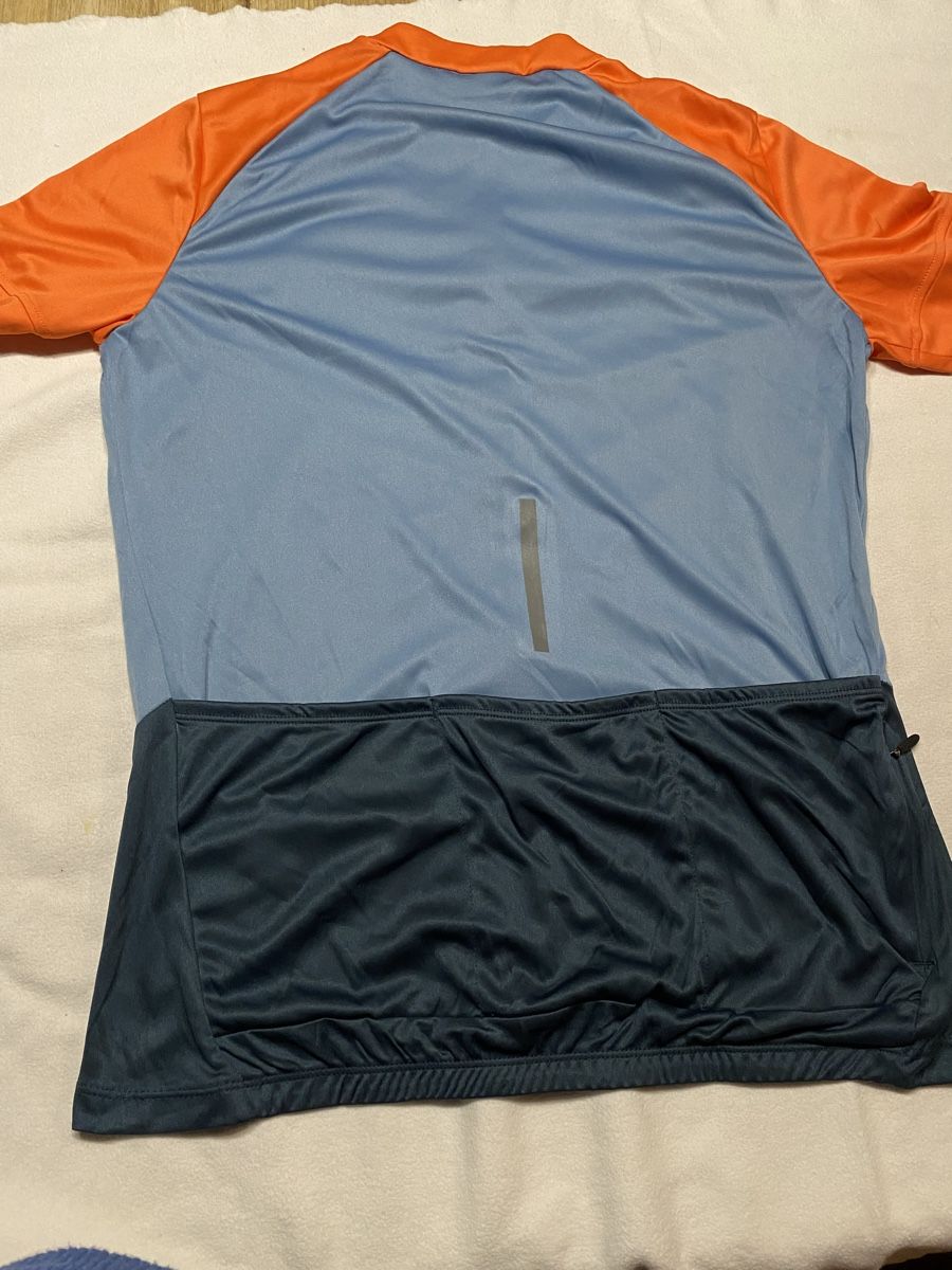 Maillots de corps & Pantalons: LIQUIDATION!! Maillot de vélo taille 40-42 NEUF – Neuf (Voir description) à Genève par pilarina 2