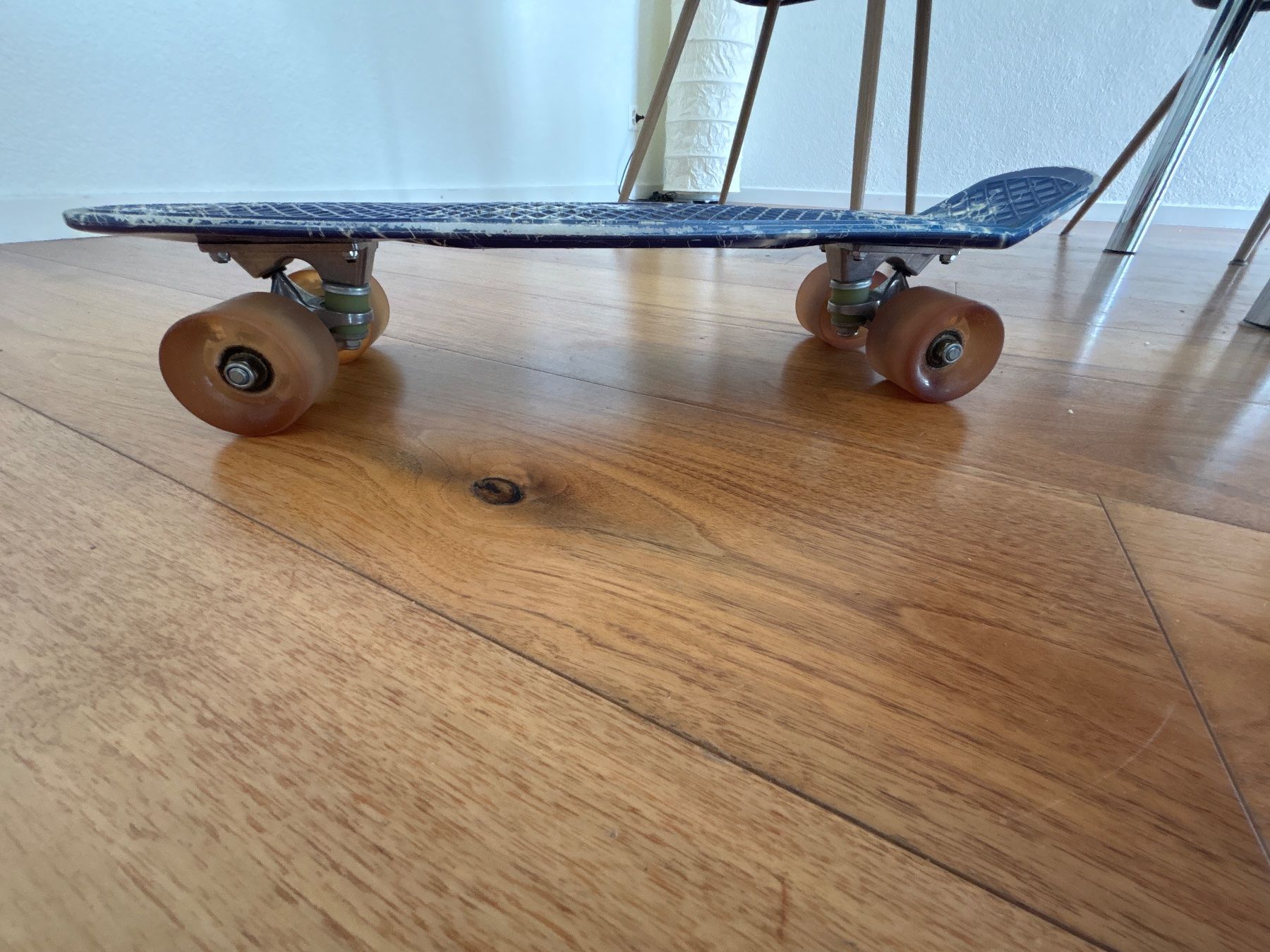Penny Skateboards Skateboards: Pennyboard mit coolem Lightning-Design, Sommer-Spass! – Usato da Wettswil venduto da Missyellow 1