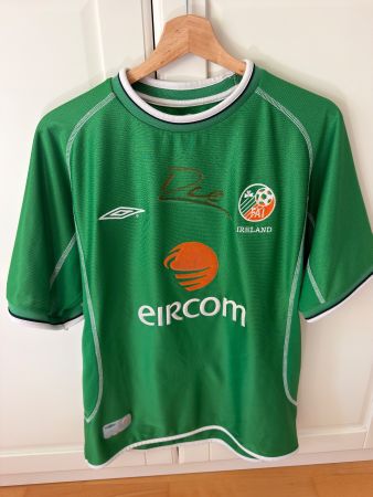 Original Irland Trikot WM 2002 – Signiert von Robbie Keane