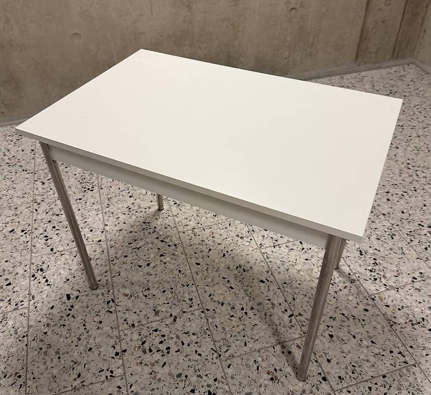 Tische: kleiner Küchentisch  – Gebraucht aus Winterthur von Sunny77