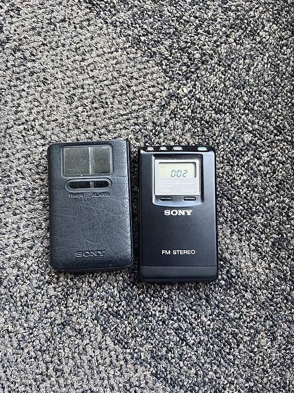 Radio: SONY SRF-M903 AM FM Stereo – Usato da Spreitenbach venduto da env_tk78