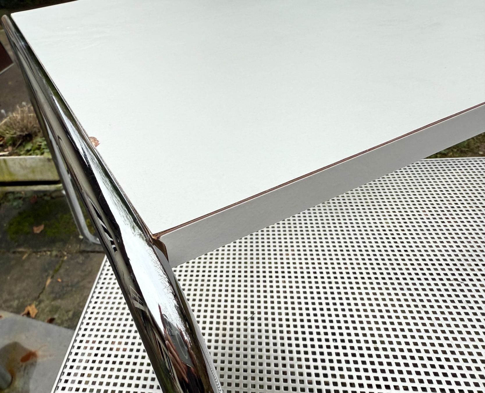 Thonet Tavoli: Beistelltisch Thonet B9 // Marcel Breuer // C – Usato da Schinznach-Dorf venduto da mix 9