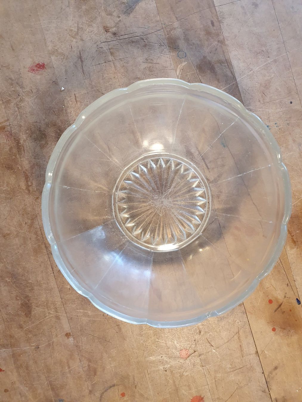 Schalen: Salatschüssel Pressglas 22 cm – Gebraucht aus Zürich von dialout 2