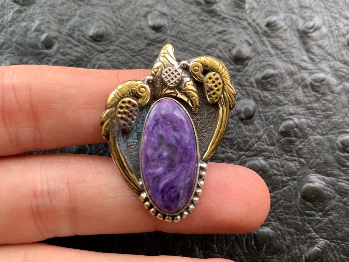 Ringe: Ring mit Charoit mit Vögeln – Neu (gemäss Beschreibung) aus Birsfelden von Exclusivity 2