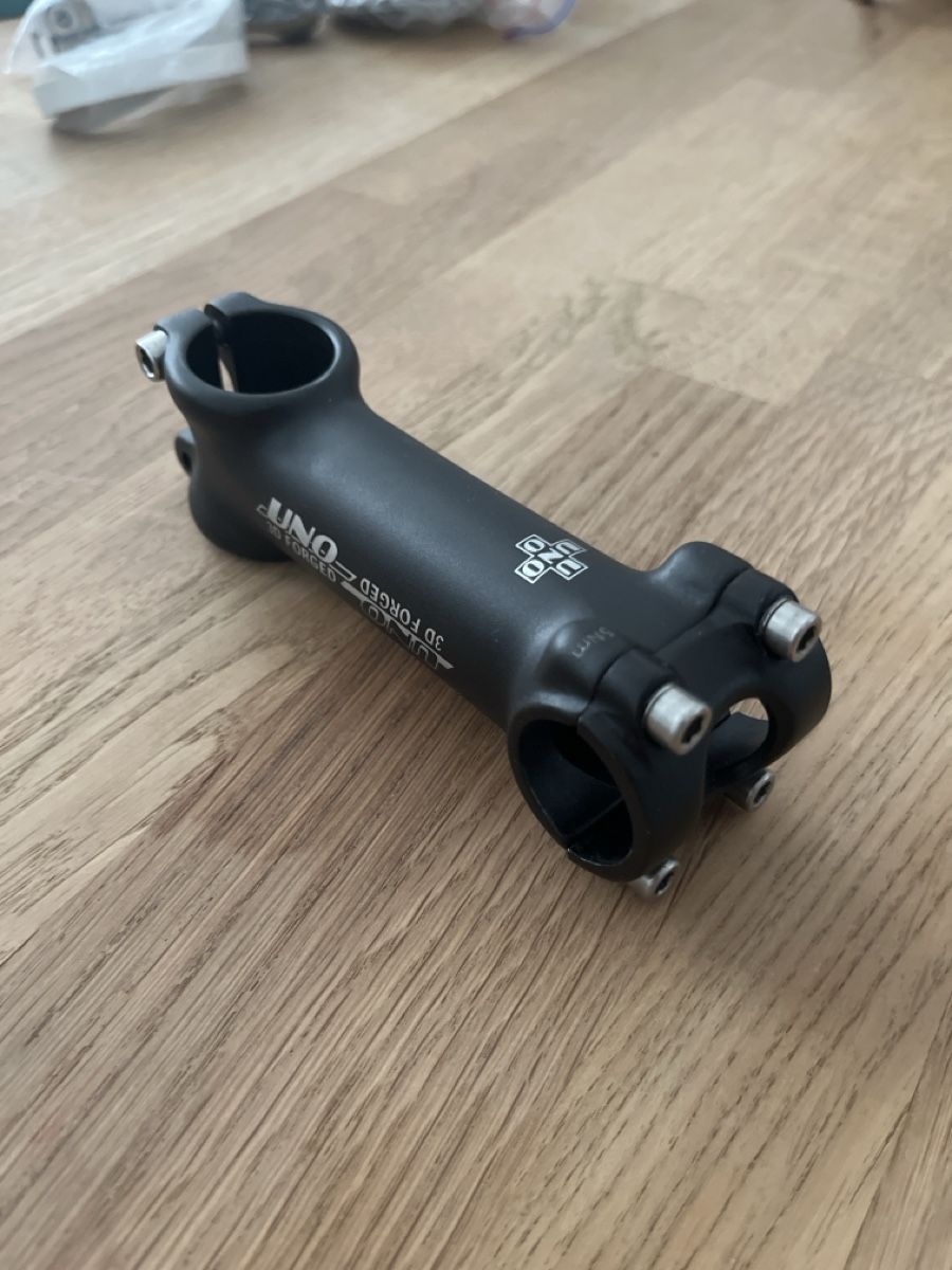 Pezzi di ricambio: Uno 3D Forged Stem.  – Usato da Zürich venduto da SeeJayS