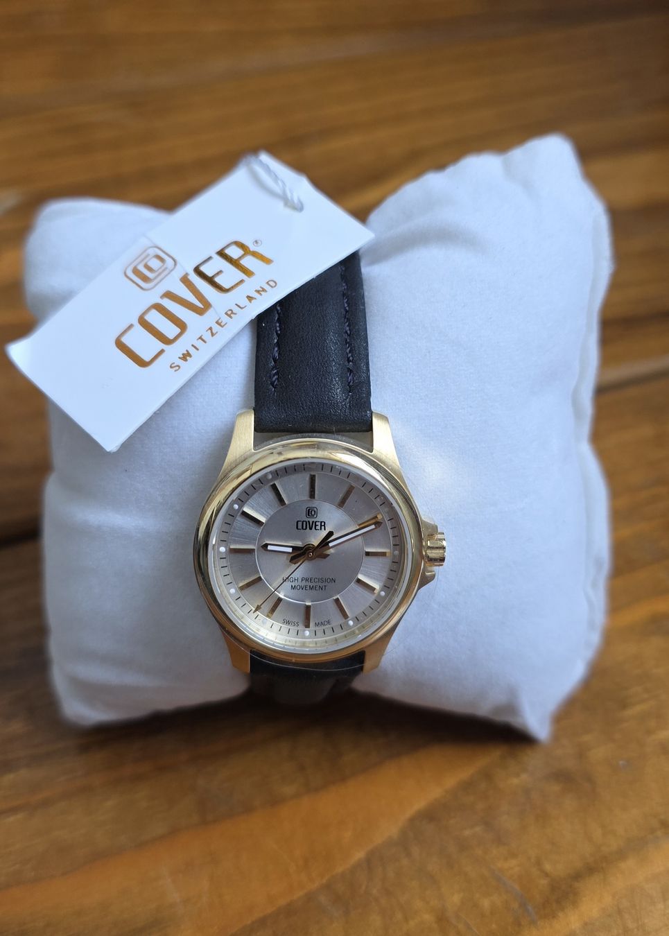 Orologi: Watch Cover – Nuovo (secondo la descrizione) da La Punt Chamues - ch venduto da _lau_