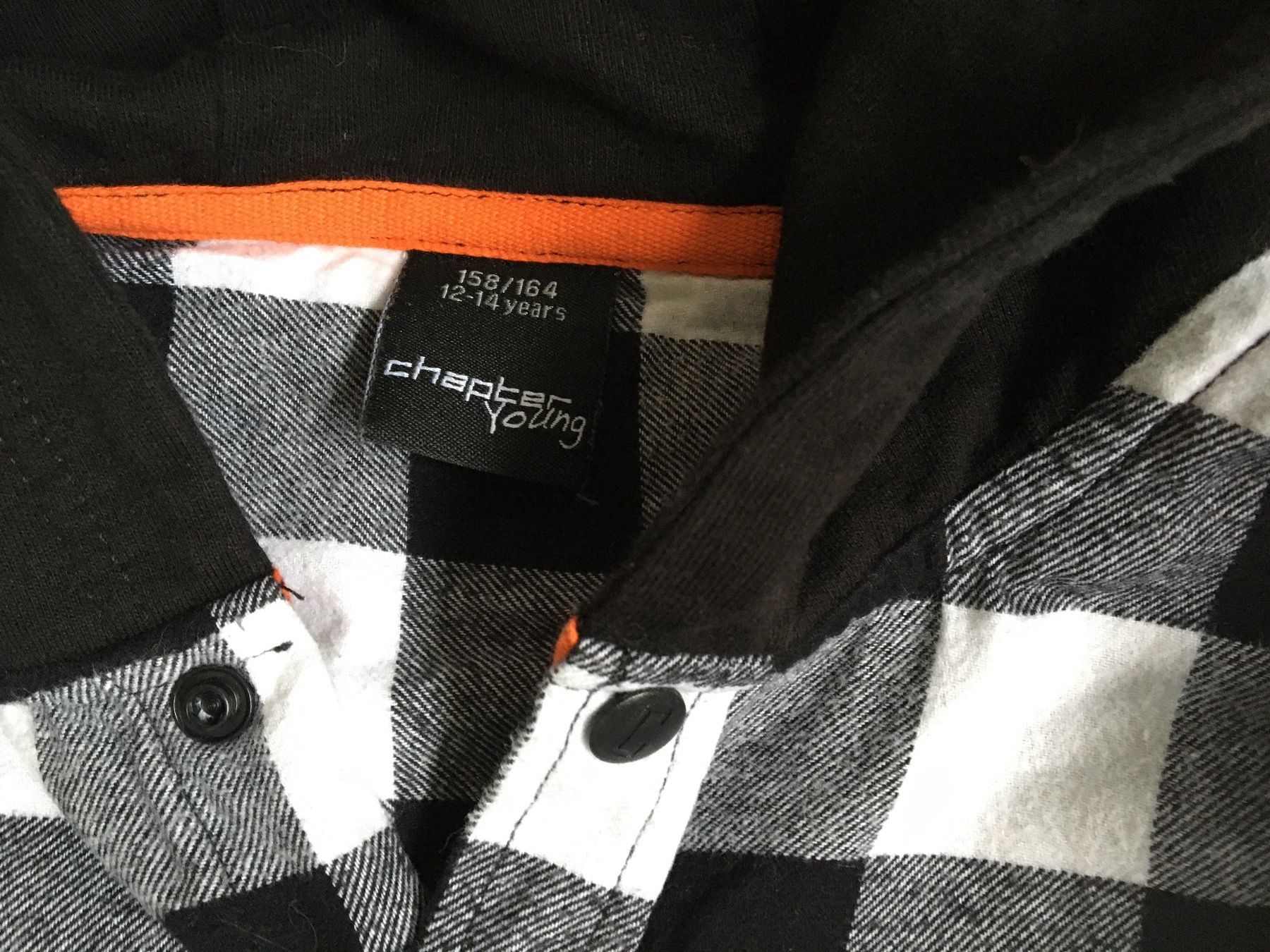 Hemden, T-Shirts & Polos: Hemd mit Druckknöpfen 158 – Gebraucht aus Arth von Vrecam51 1
