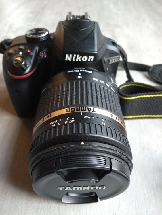 Nikon D3300 Spiegelreflex+2 Objektive | Kaufen auf Ricardo