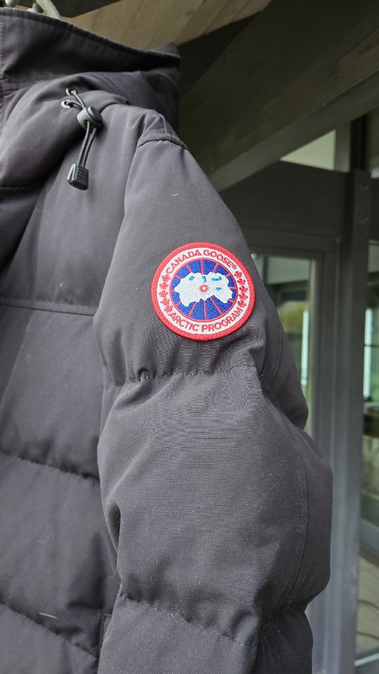 Canada Goose Giacche: Canada Goose Jacke - Arctic Program - Grösse XL – Usato da Möriken AG venduto da eni_2qn2