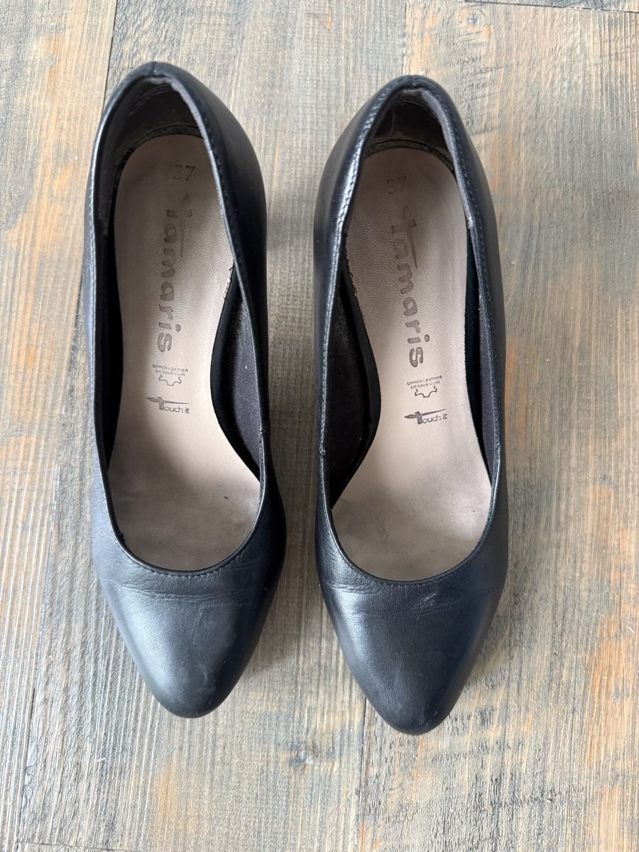 Tamaris Scarpe da donna: Black pumps uniform shoes – Usato da Bassersdorf venduto da les_fw2p