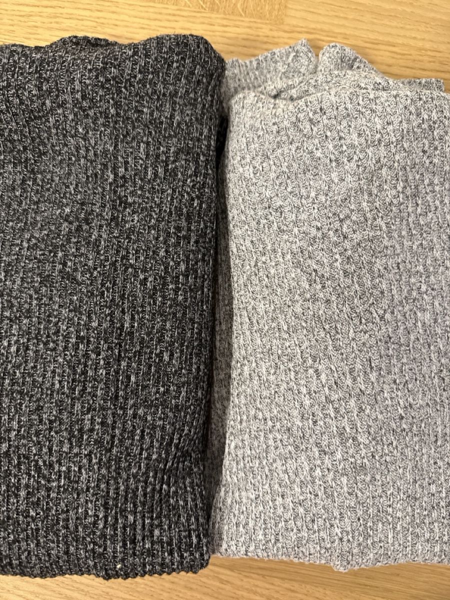 Pullover & Sweatshirts: Zwei dünne Rollkragenpullover in grau – Gebraucht aus Zürich von pmorger01 1