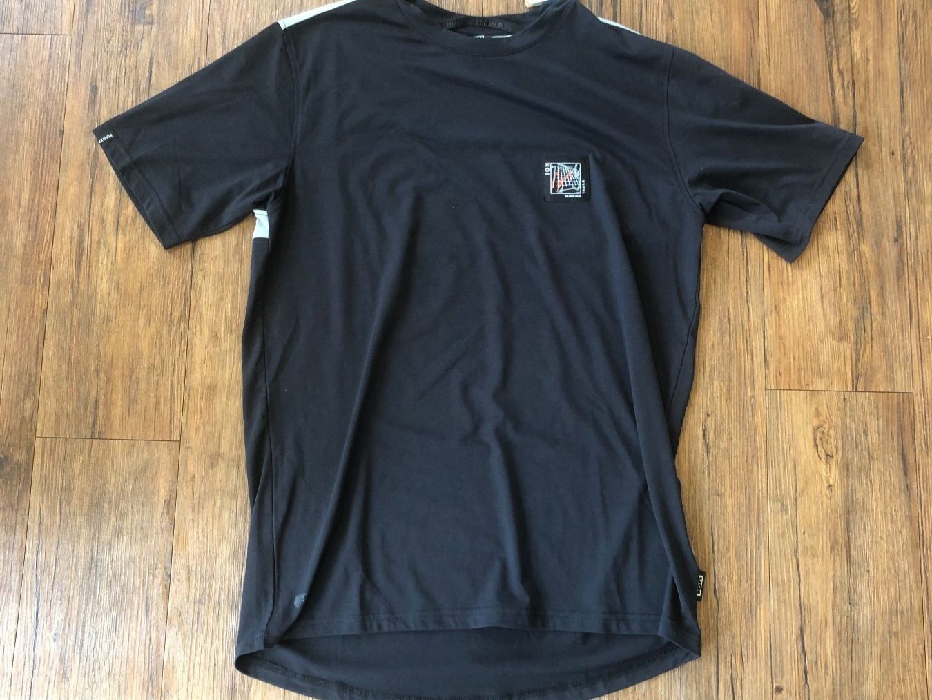 T-shirt: Ion T- Shirt NEU Gr. XL – Nuovo e nell'imballaggio originale da Hochdorf venduto da TreeLeeHochdorf