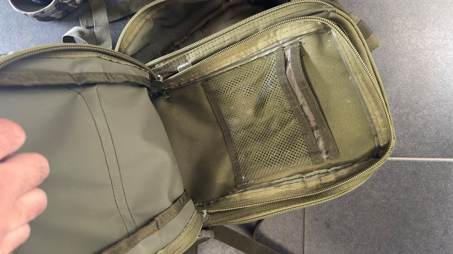 Sacs à dos: Armee Rucksack OD Green Molle System – Neuf (Voir description) à Burgdorf par Catbagger64 1