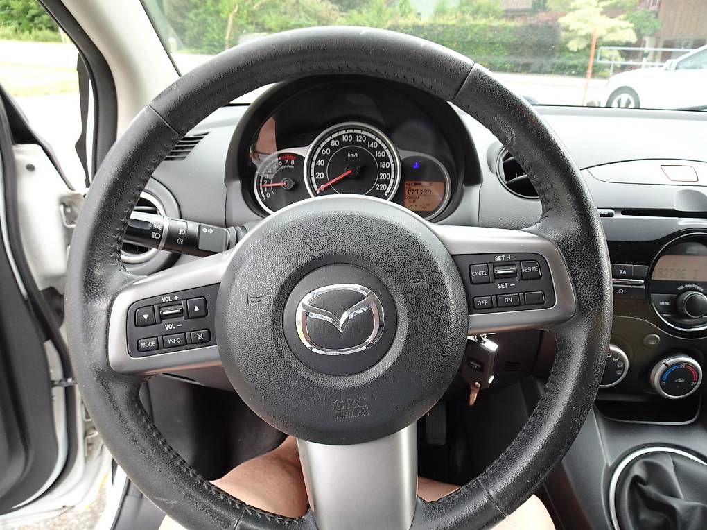 Automobili: Mazda 2 1.5 (2012), 178000 km – Usato da Uzwil venduto da koi02 4